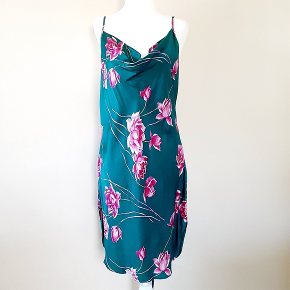 Victoria's Secret Other - Victoria's Secret Vintage Silk Floral Chemise Sz M